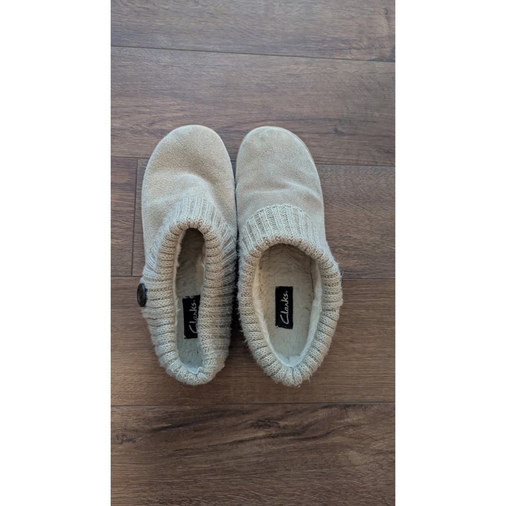 Clarks Womens Tan Suede Knit Collar Faux Fur Lined Slipper Booties Size 10M - Picture 2 of 6